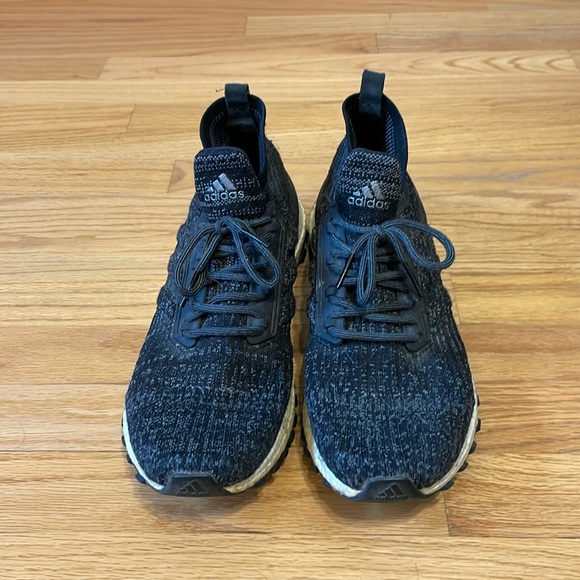 Men’s black Adidas sneakers - Picture 2 of 10